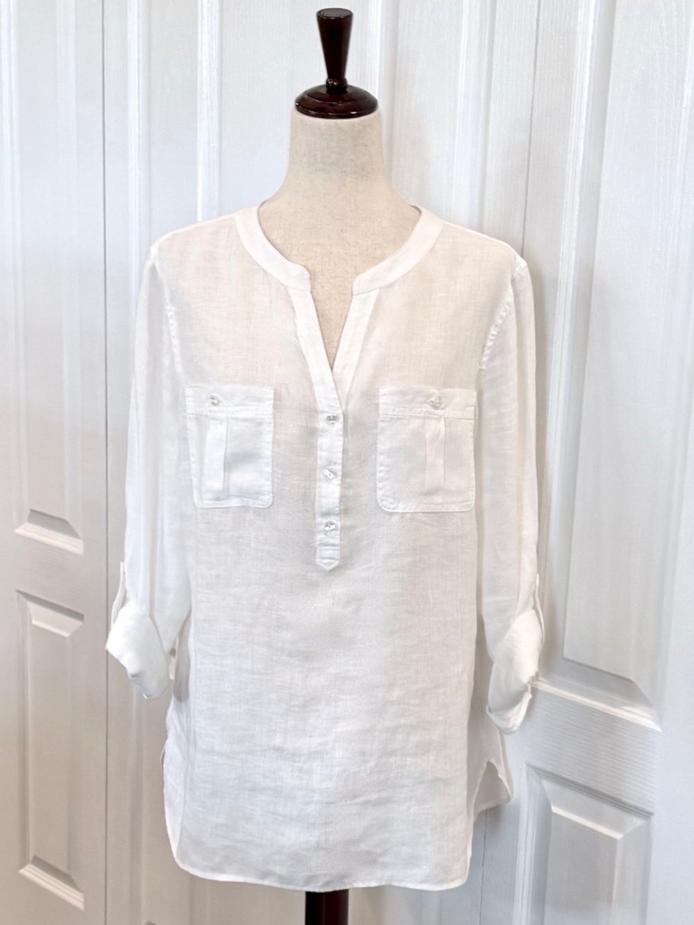 Woman's Size L Talbots 100% Linen Tunic, White, Roll-Tab Sleeve, High-Low Hem